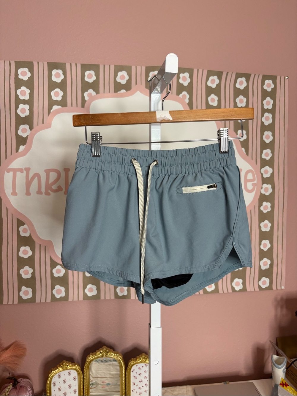 Vuori WOMEN'S CLEMENTINE SHORT 2.0 Short Athletic Shorts in Blue Size XS